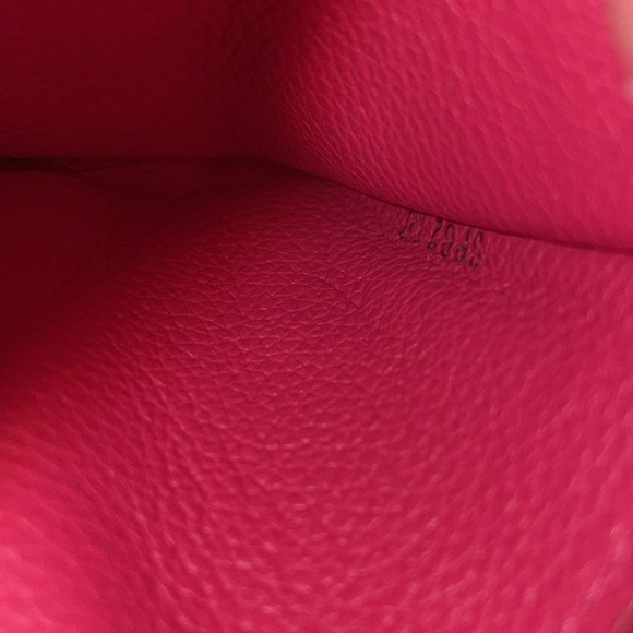 Louis Vuitton Hot Pink Card Holder LV Lock Me - Picture 13 of 13